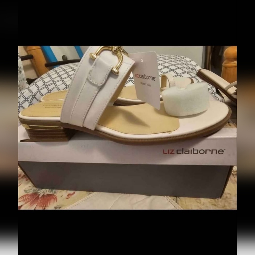New womans size 9M Liz Claiborne white sandals Orig $60